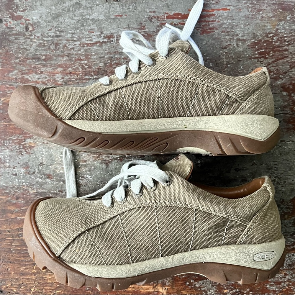 Keen Presidio Canvas Women’s 9